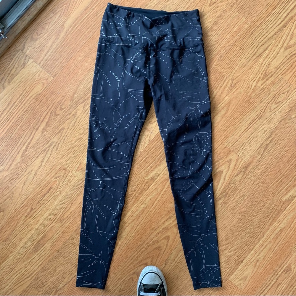 Beyond yoga leaf leggings